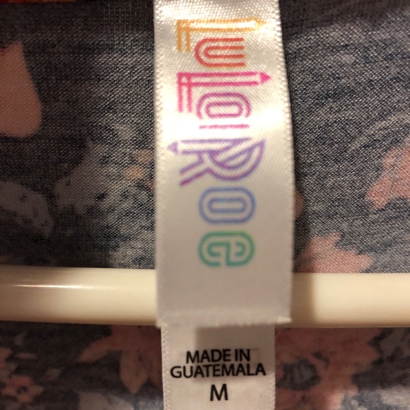 LuLaRoe Perfect Tee - Picture 5 of 5